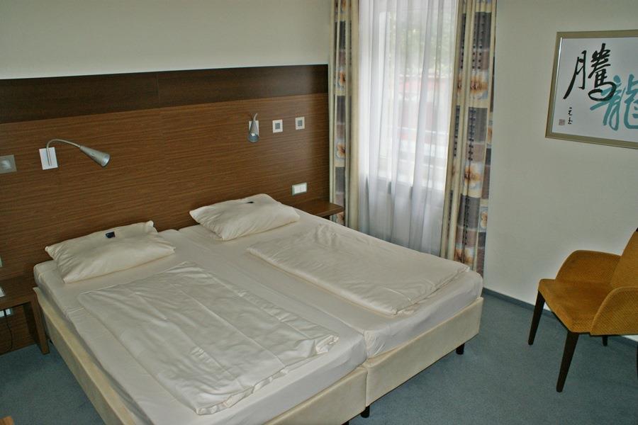 City Partner Central-Hotel Wuppertal Room photo